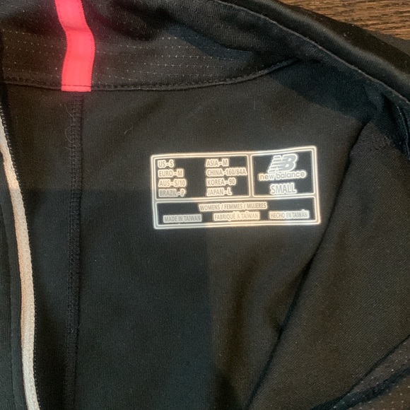 New balance running half zip - Picture 2 of 4